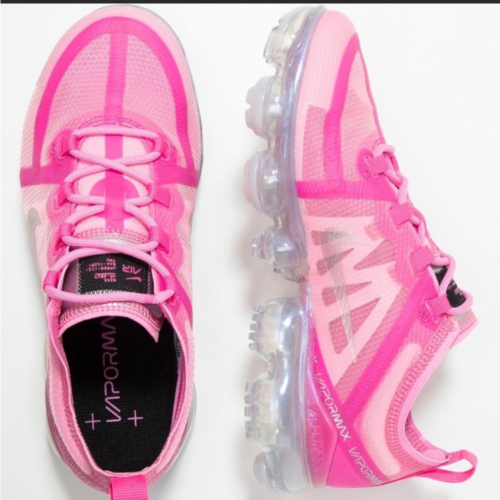 Vapormax neon pink woman's Nike shoes